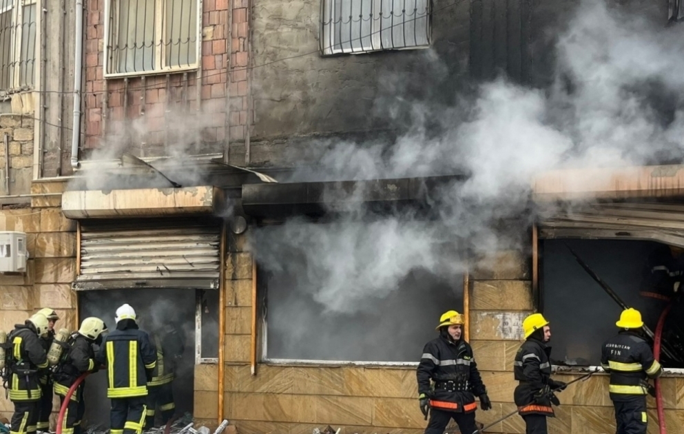 FHN: Abşeron rayonunda binadakı yanğın qısa müddətdə məhdudlaşdırılıb
