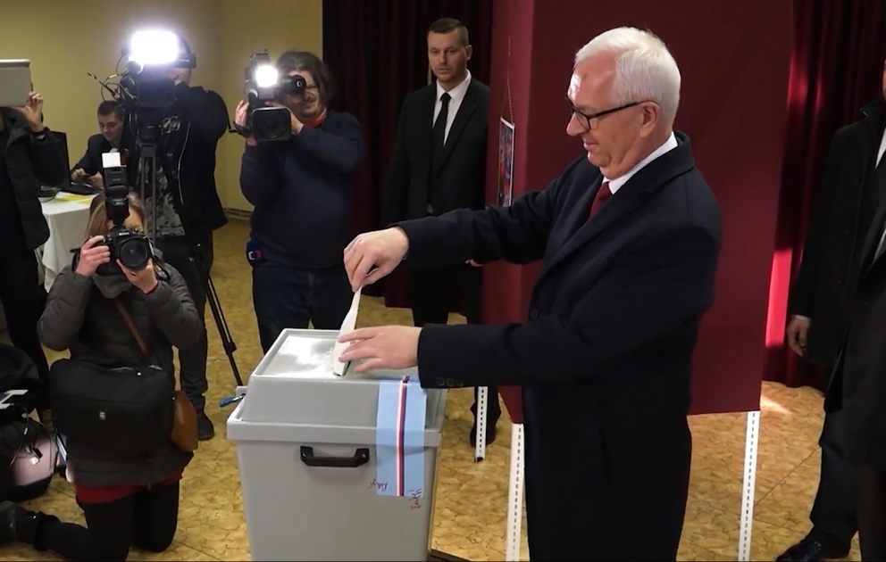 Çexiyada prezident seçkiləri keçirilir