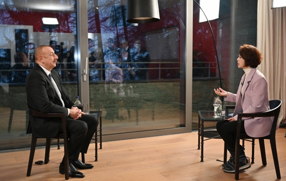 Prezident İlham Əliyev Davosda Çinin CGTN televiziya kanalına müsahibə verib