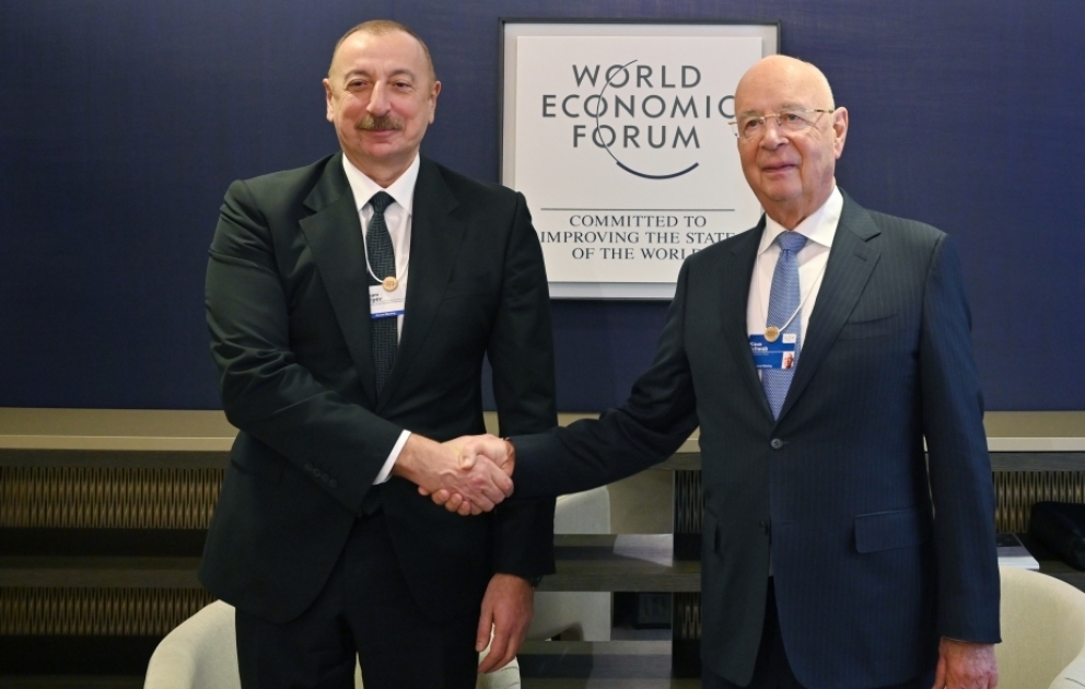 Prezident İlham Əliyevin Davosda Dünya İqtisadi Forumunun sədri Klaus Şvab ilə görüşü olub