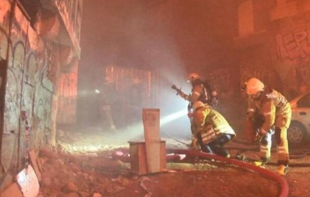 İstanbulda kilsədə yanğın: Ölən və yaralananlar var