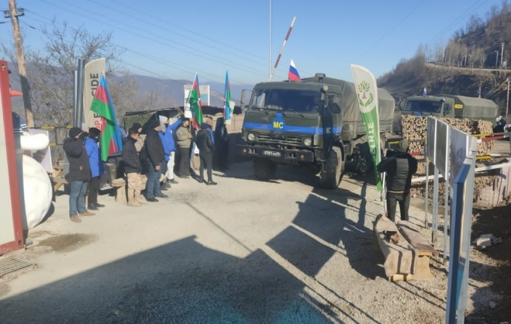 Экоакция: Еще один конвой автомобилей свободно проехал через территорию