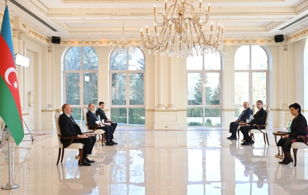 Prezident İlham Əliyev Meksikanın Azərbaycanda yeni təyin olunan səfirinin etimadnaməsini qəbul edib