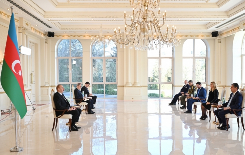 Le président Ilham Aliyev reçoit les lettres de créance du nouvel ambassadeur de Grèce en Azerbaïdjan
