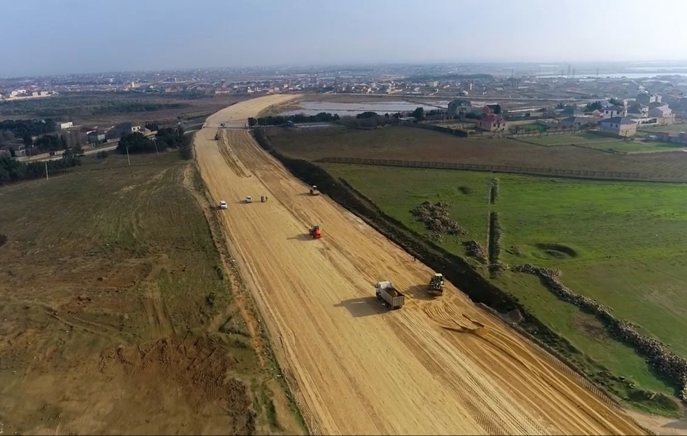 Pirşağı-Novxanı-Xırdalan-M4 avtomobil yolunun tikintisi bərpa olunub