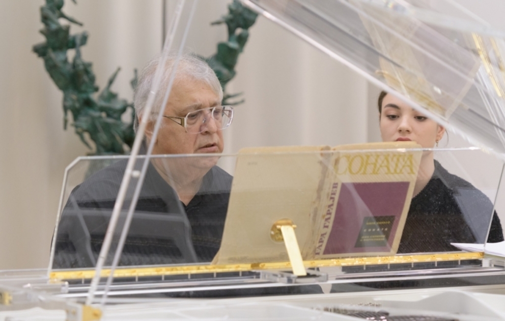 Vyanada Xalq artisti Fərhad Bədəlbəylinin 75 illik yubiley konserti keçirilib