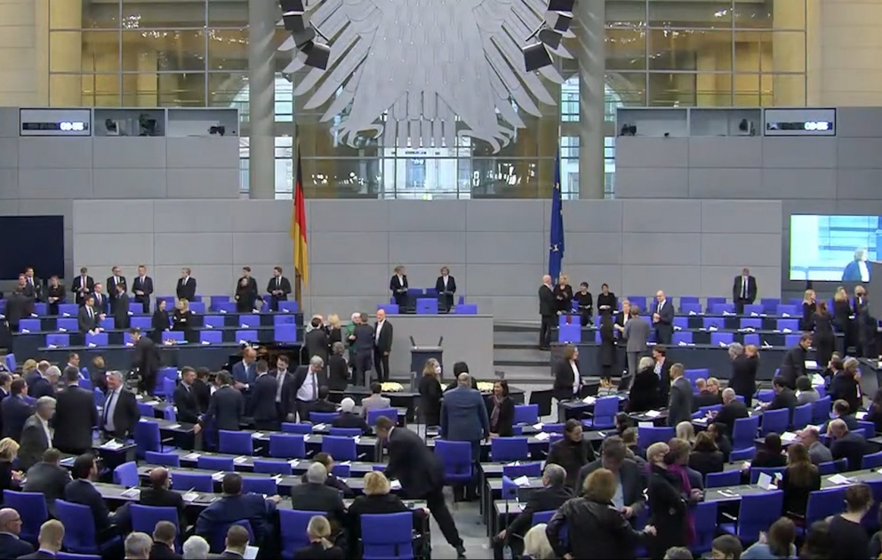 Bundestaq İran parlamenti ilə əməkdaşlığı dayandırmağa çağırıb