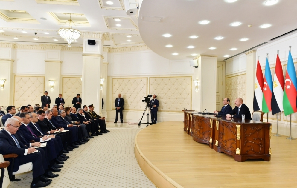 Azərbaycan və Misir prezidentləri mətbuata bəyanatlarla çıxış ediblər