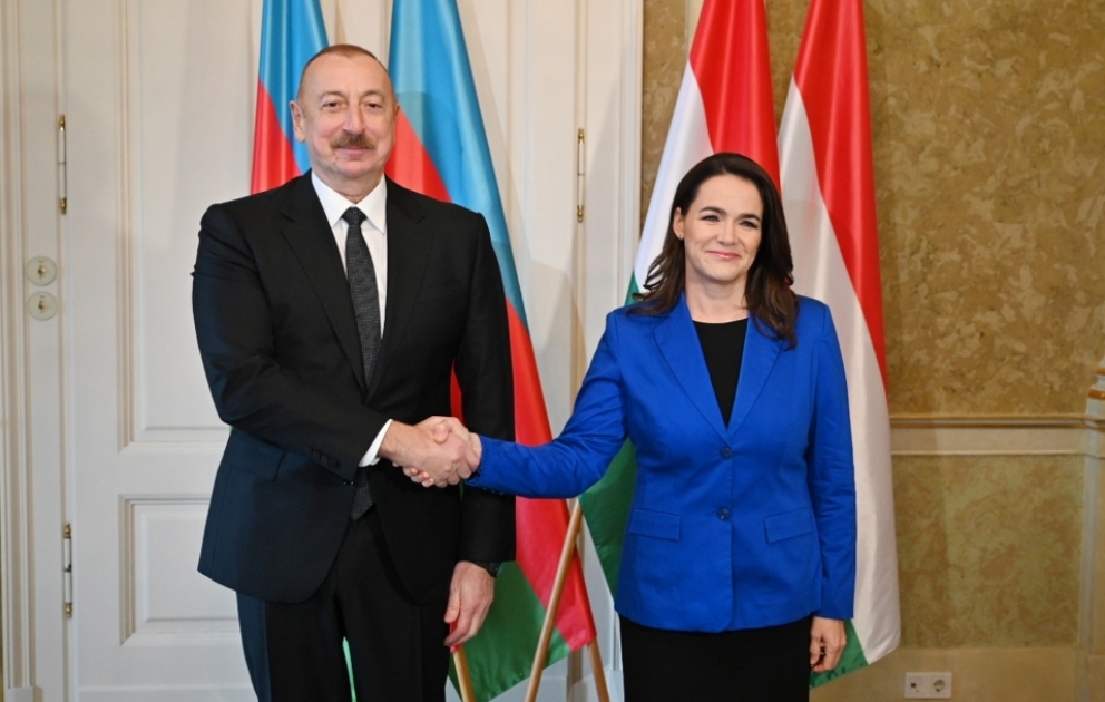 Azərbaycan Prezidenti İlham Əliyevin Macarıstan Prezidenti Katalin Novak ilə təkbətək görüşü olub