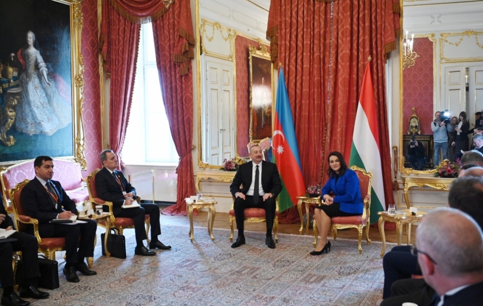Azərbaycan Prezidenti İlham Əliyevin Macarıstan Prezidenti Katalin Novak ilə geniş tərkibdə görüşü olub