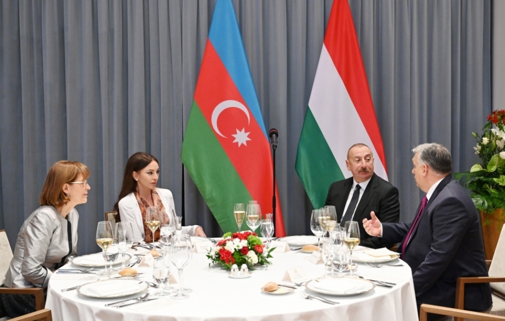 Offizielles Abendessen zu Ehren von Präsident Ilham Aliyev und First Lady Mehriban Aliyeva in Budapest