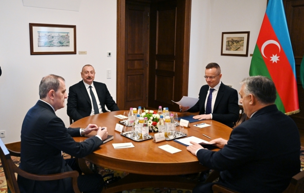 President Ilham Aliyev held meeting with Prime Minister of Hungary Viktor Orban in limited format
