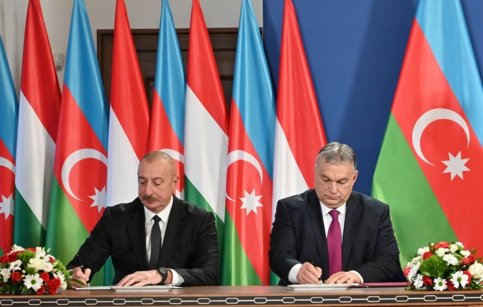 Azerbaijan, Hungary signed documents