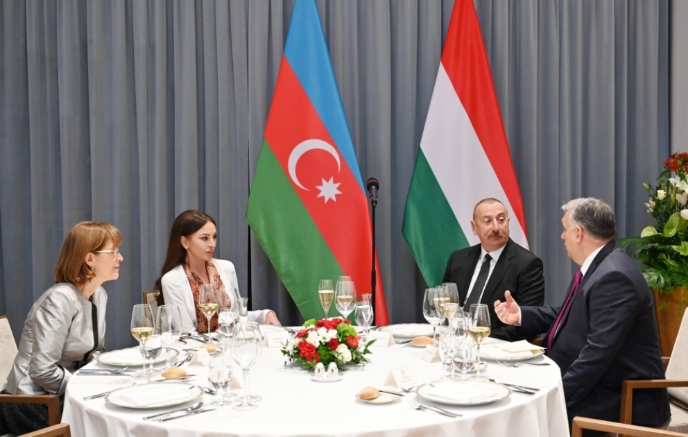 Official dinner was hosted in honor of President Ilham Aliyev and First Lady Mehriban Aliyeva in Budapest