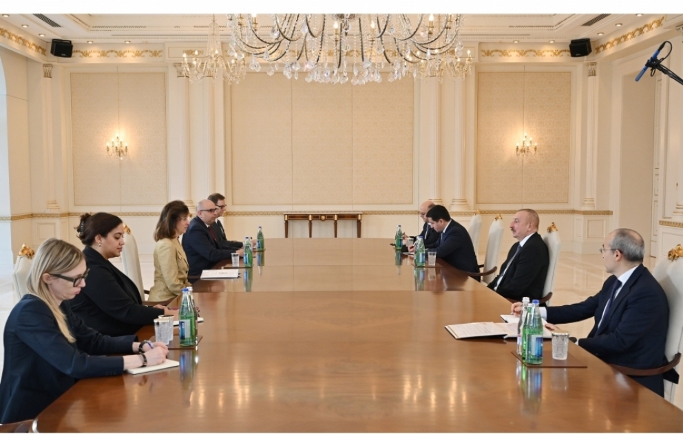 Präsident Ilham Aliyev empfängt Beraterin des stellvertretenden US-Außenministers für Energiediplomatie