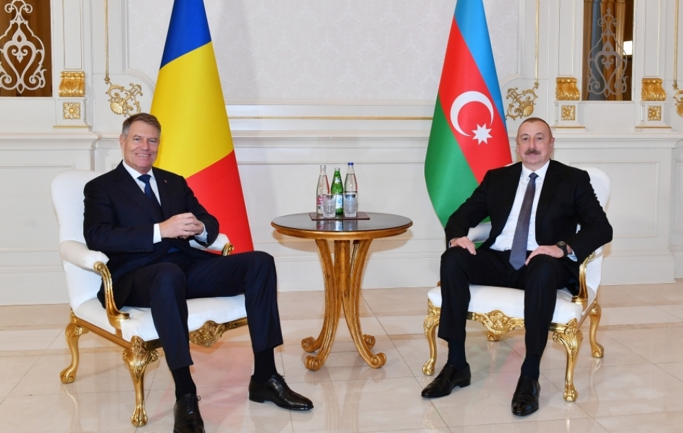 Azərbaycan və Rumıniya prezidentlərinin təkbətək görüşü olub