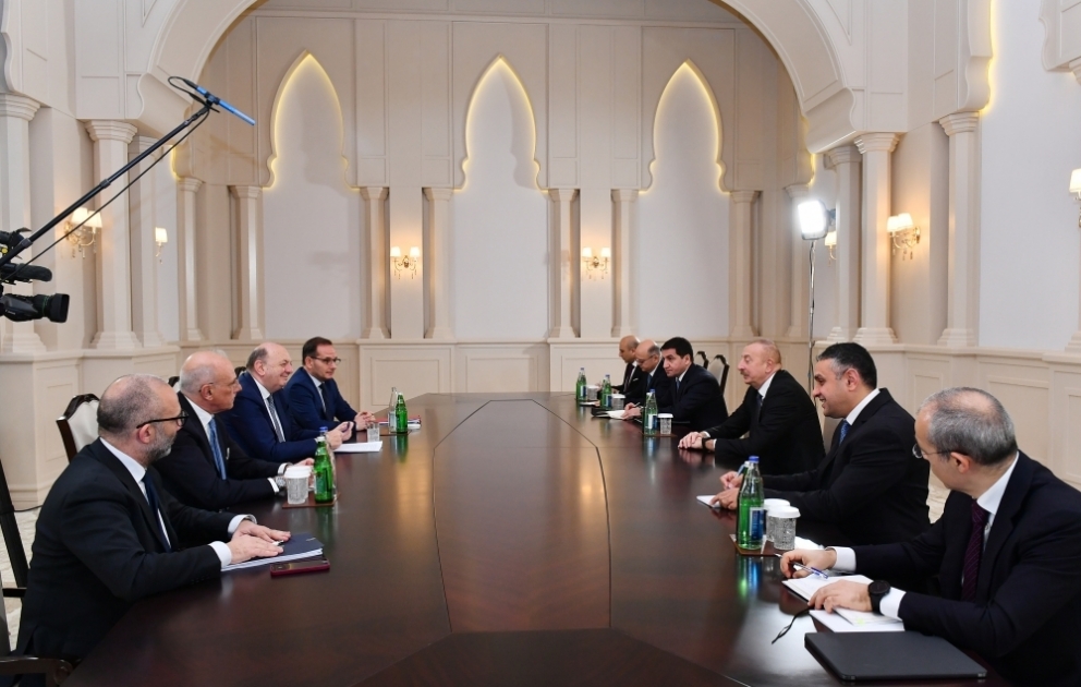 Prezident İlham Əliyev İtaliyanın ətraf mühit və enerji təhlükəsizliyi nazirini qəbul edib