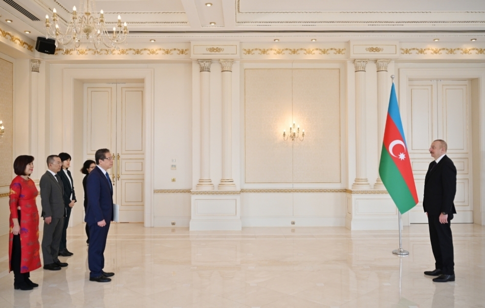 Prezident İlham Əliyev Vyetnamın Azərbaycanda yeni təyin olunan səfirinin etimadnaməsini qəbul edib