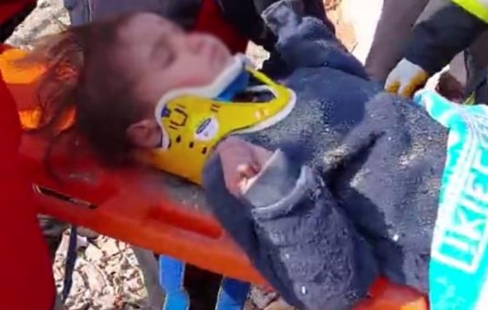 В Хатае спустя 150 часов после землетрясения спасли 3-летнего ребенка