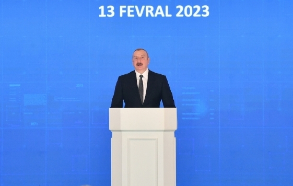 Cérémonie de pose de la première pierre d’une grande centrale thermique au palais Gulustan 
Le président azerbaïdjanais prend part à la cérémonie