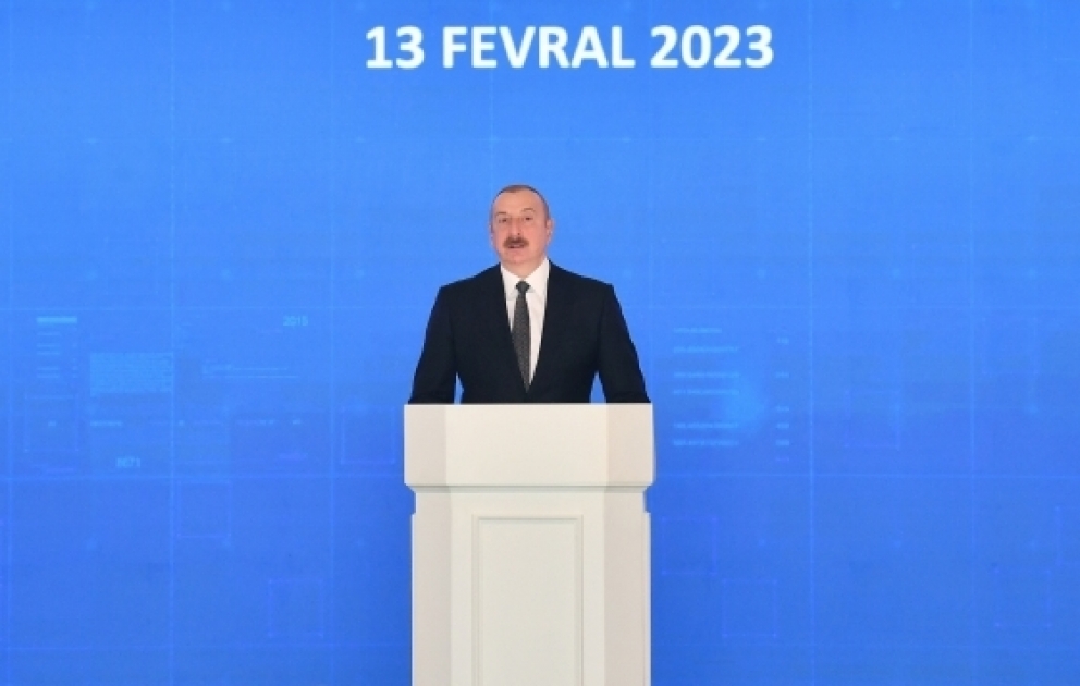 “Gülüstan” sarayında müstəqillik dövrünün 1280 MVt gücündə ən böyük İstilik Elektrik Stansiyasının təməlqoyma mərasimi keçirilib 
Azərbaycan Prezidenti İlham Əliyev tədbirdə iştirak edib