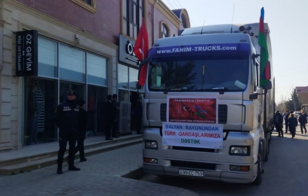 Hacıqabul, Neftçala, Saatlı və Salyan rayonlarından çıxan yük maşınları Türkiyəyə yola düşüb