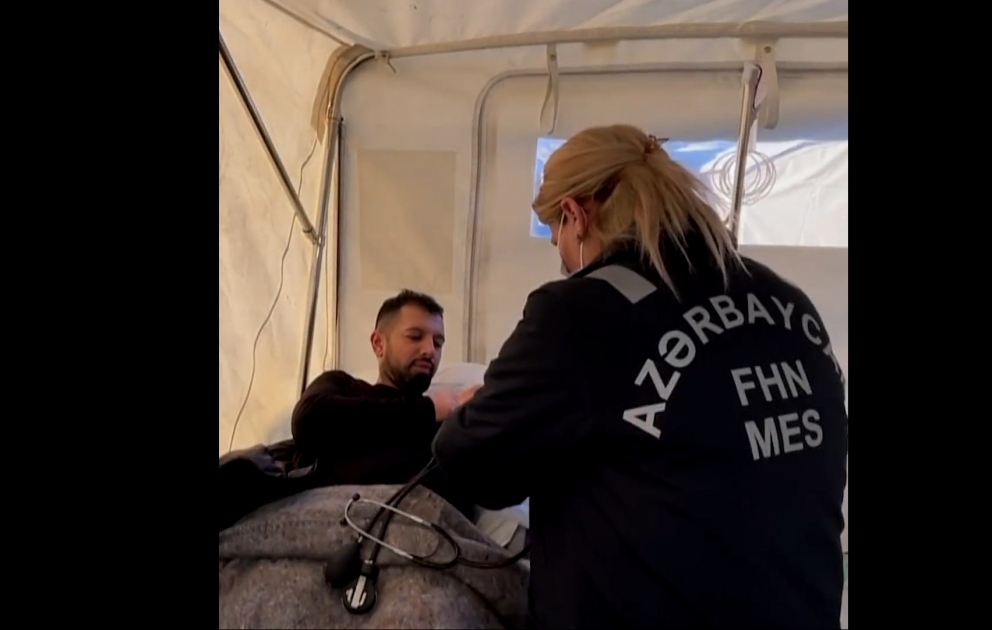 Azərbaycan Kahramanmaraşda səhra xəstəxanası yaradıb