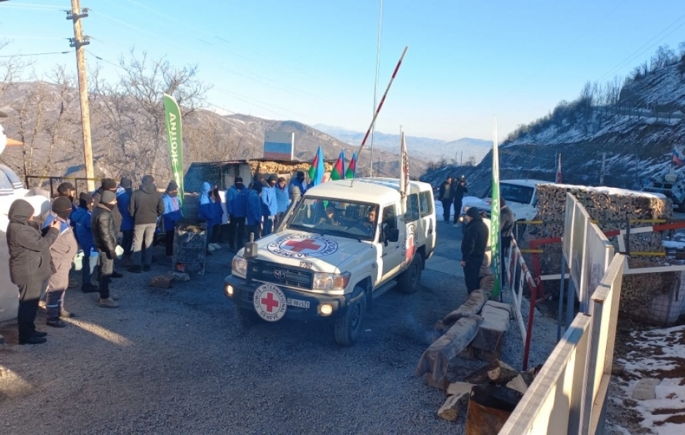 Six ICRC vehicles pass freely through protest area