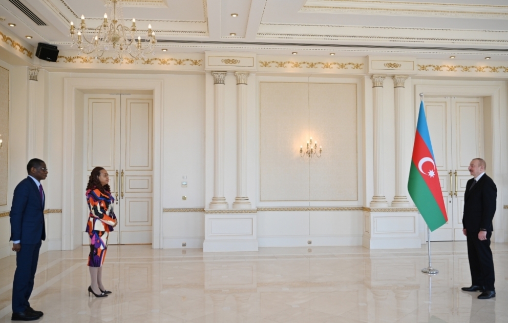 President Ilham Aliyev accepted credentials of incoming ambassador of Ghana