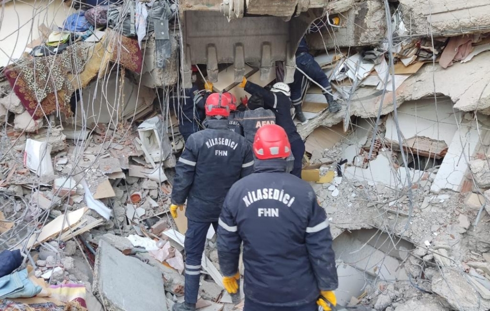 FHN-in xilasediciləri dağıntılar altından 53 nəfəri sağ, 691 nəfərin isə cəsədini çıxarıb