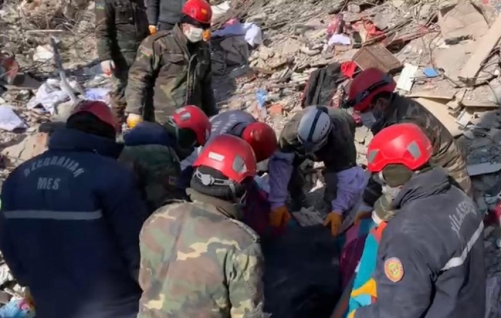 FHN-in xilasediciləri dağıntılar altından 53 nəfəri sağ, 729 nəfərin isə cəsədini çıxarıb