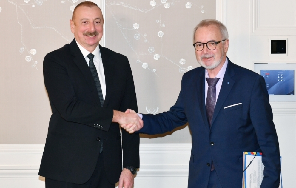 Präsident Ilham Aliyev und Präsident der Europäischen Investitionsbank treffen sich in München