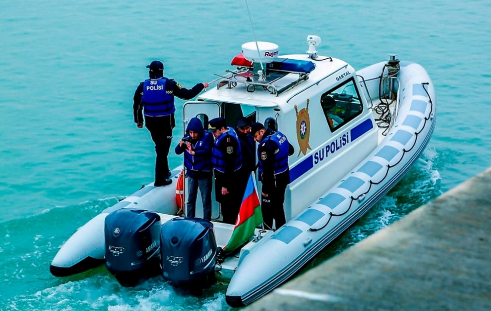Su polisləri qanunsuz nərə balıqları ovlayan şəxsləri saxlayıb