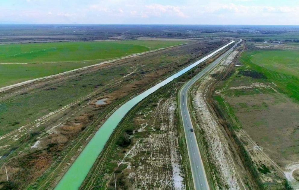 Ağsuda 12 yaşayış məntəqəsini birləşdirən yol yenidən qurulur
