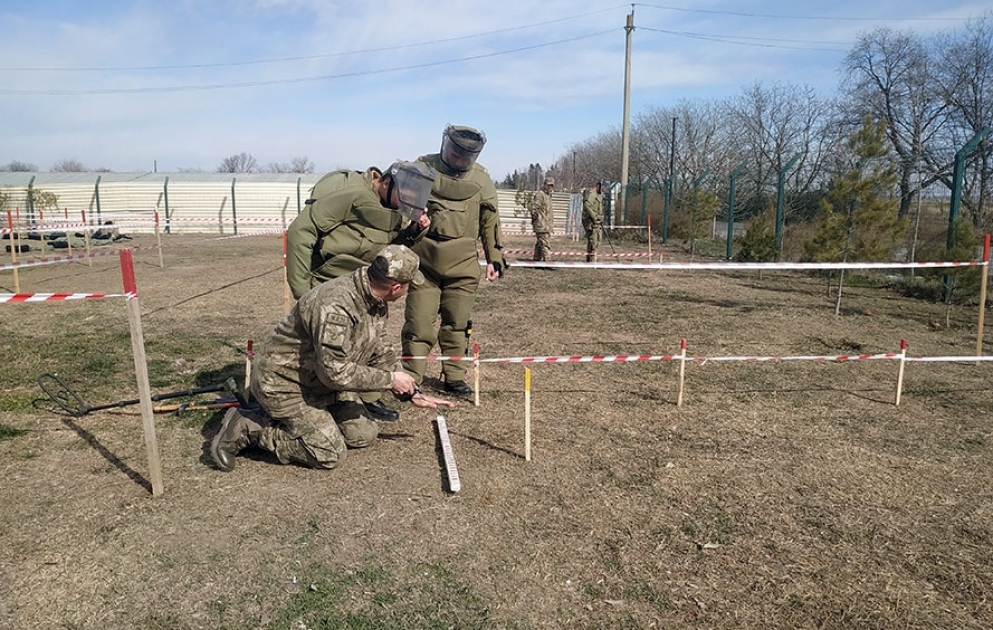 С инженерными подразделениями проводятся занятия по боевой подготовке