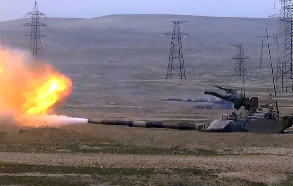 Tanklardan müxtəlif çalışmalar yerinə yetirilib