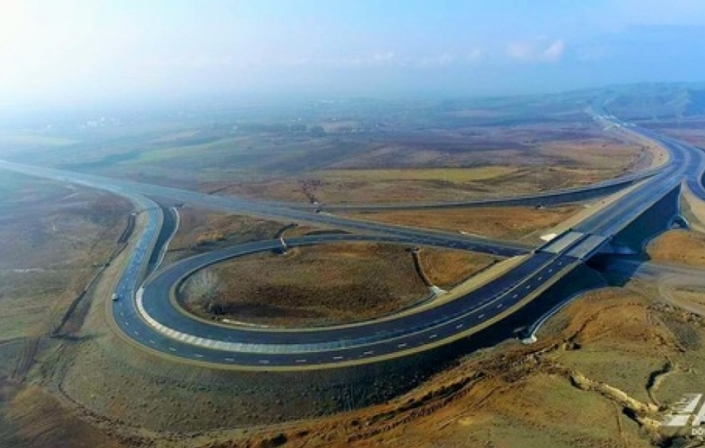 Fast 73 Prozent der Bauarbeiten an der Autobahn Horadiz-Jabrayil-Zangilan-Aghband abschlossen