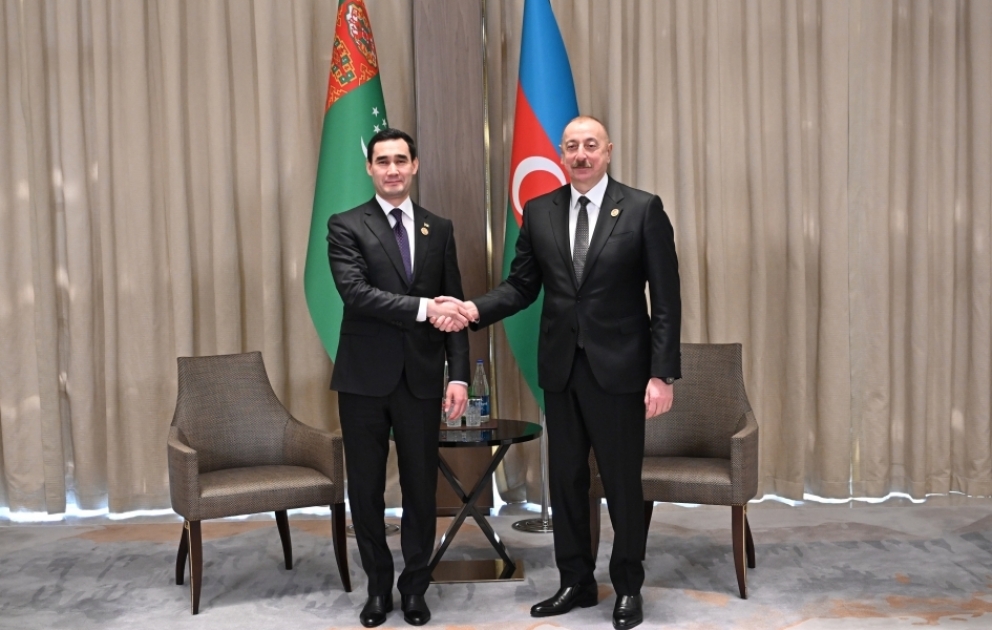 Präsident Ilham Aliyev trifft Präsident von Turkmenistan Sardar Berdymukhamedov