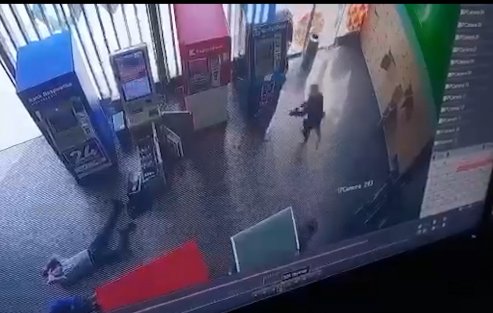 Bakıda marketlərin birində atışma olub: Ölən və yaralananlar var