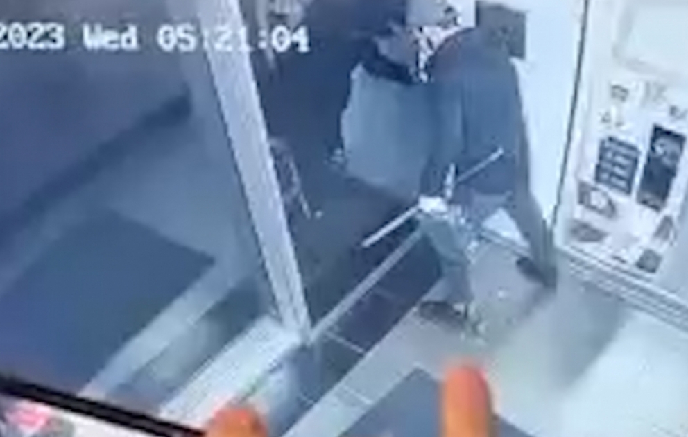 Nərimanov rayonunda terminaldan 29 min manat oğurlayan şəxs saxlanılıb