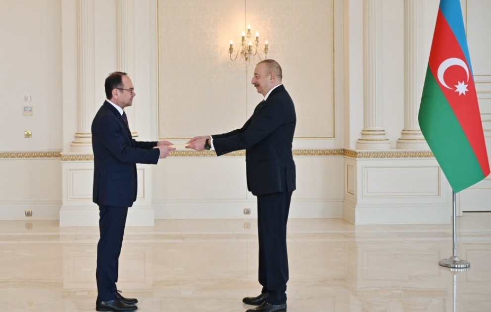 Prezident İlham Əliyev Bolqarıstanın Azərbaycanda yeni təyin olunmuş səfirinin etimadnaməsini qəbul edib