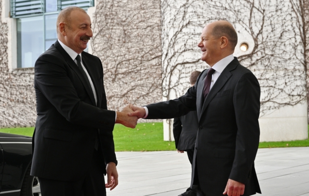 Azərbaycan Prezidenti İlham Əliyevin Berlində Almaniya Kansleri Olaf Şolts ilə təkbətək görüşü olub