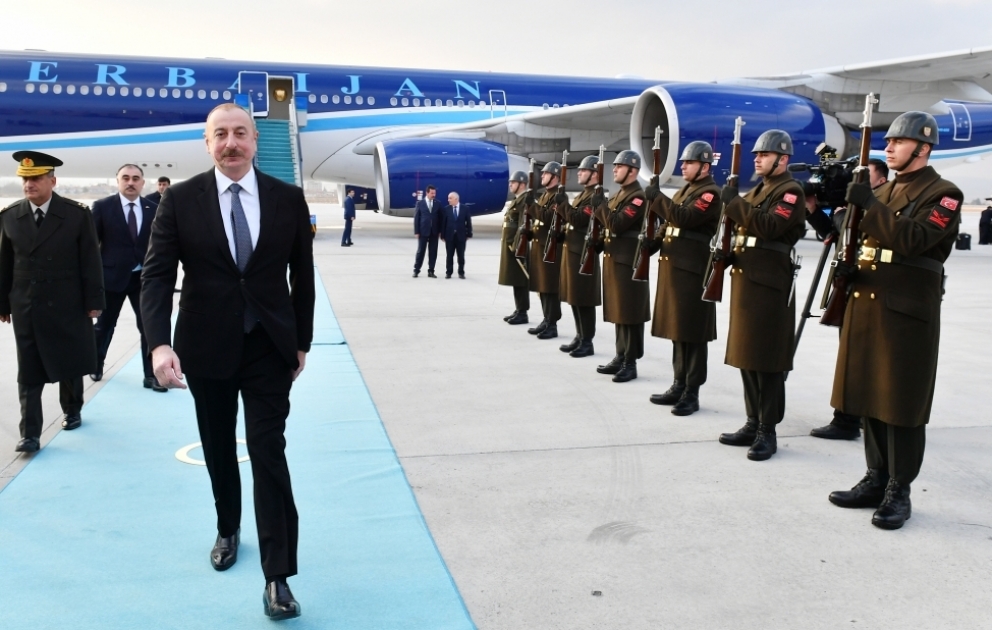 Prezident İlham Əliyev Türkiyəyə səfərə gedib