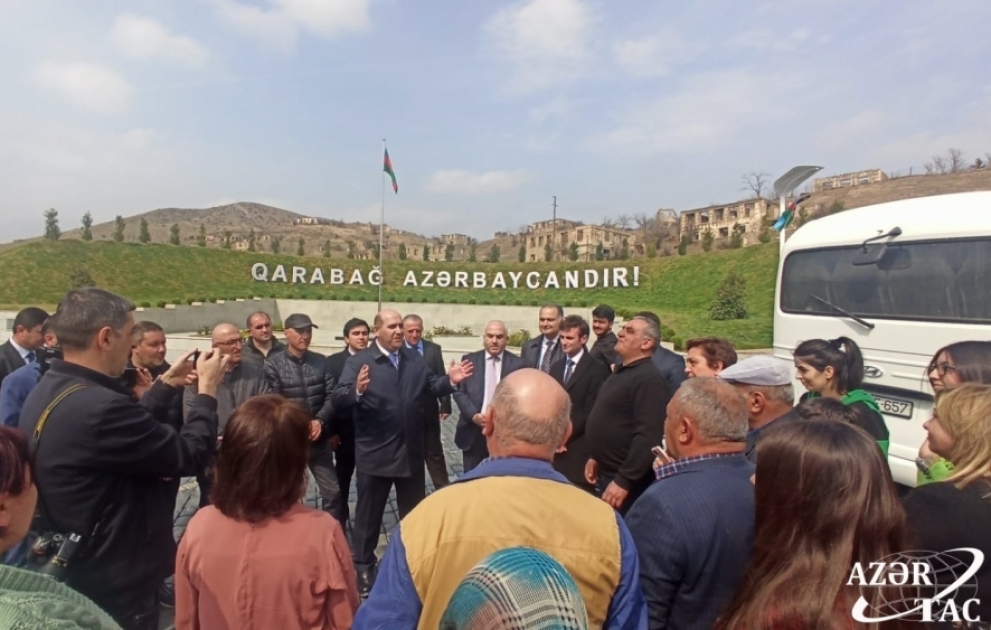 Talış kəndinin sakinləri doğma torpaqlarında