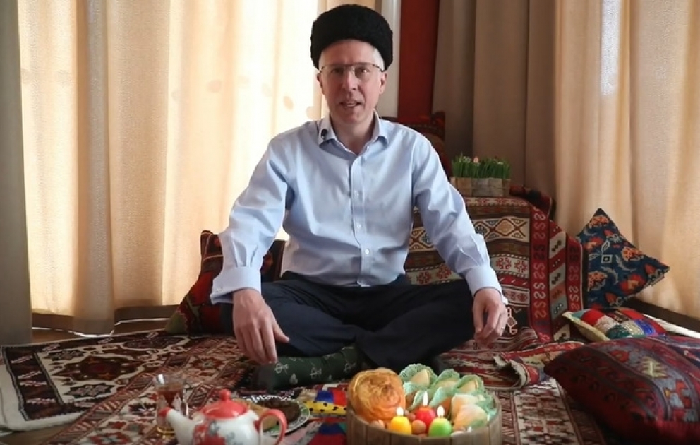 Посол Великобритании поздравил азербайджанский народ