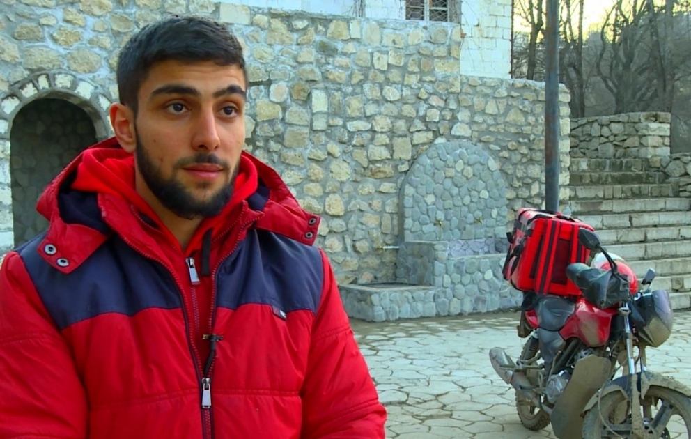 Şuşada fəaliyyət göstərən yeganə kuryerin bir günündən REPORTAJ