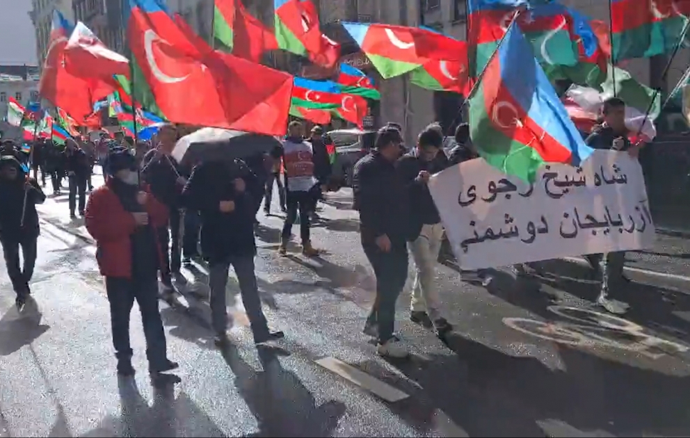 Brüsseldə "Azadlıq, ədalət və milli hökumət” şüarı altında aksiya keçirilir