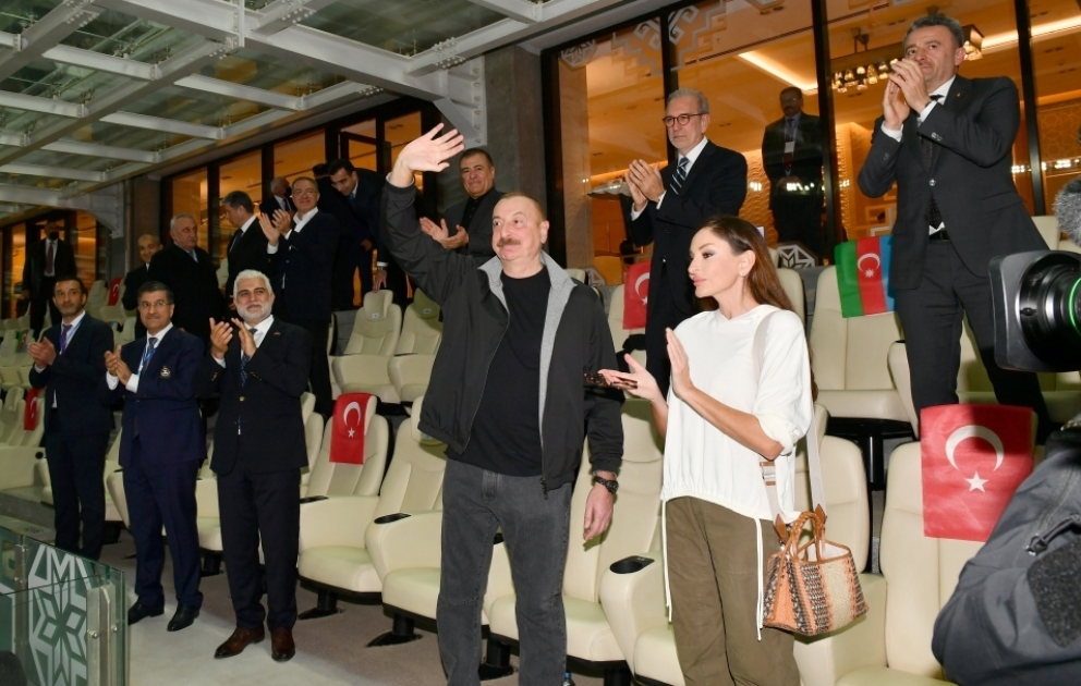 Baku Olympic Stadium hosted Qarabag vs Galatasaray charity match 
President Ilham Aliyev and First Lady Mehriban Aliyeva watched the match at the stadium