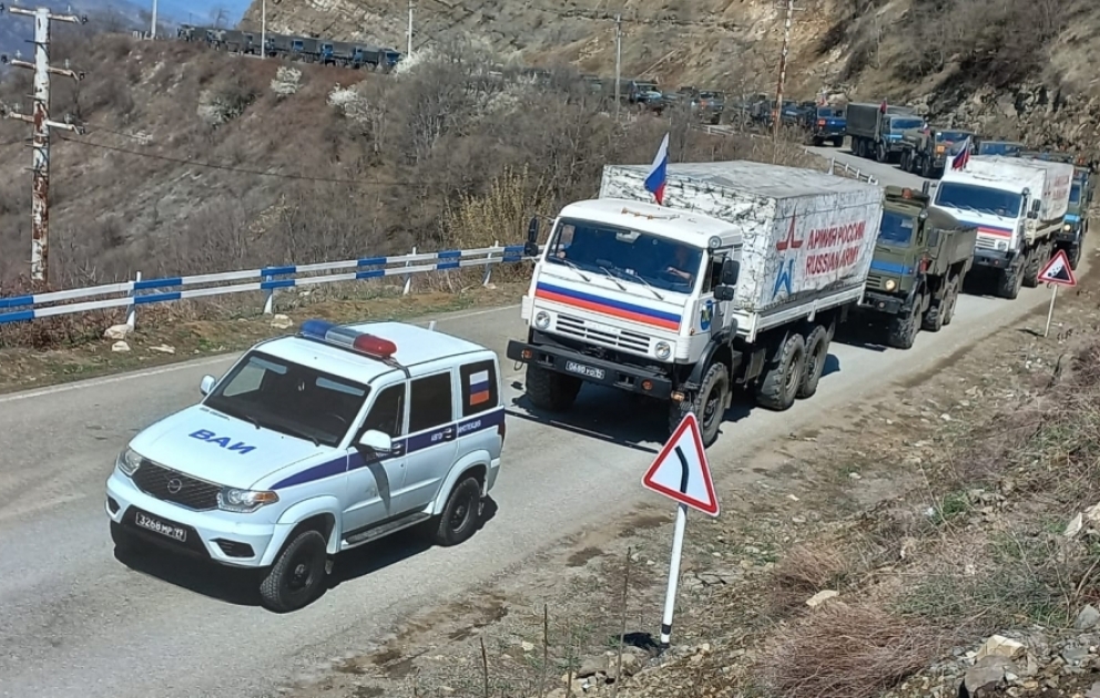 Две автоколонны миротворцев беспрепятственно проехали через территорию акции