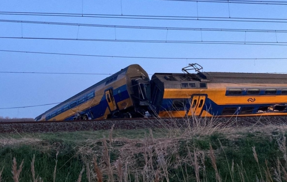 Personenzug in den Niederlanden entgleist - Viele Verletzte und ein Toter